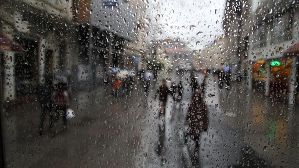 HAVA DURUMU | 9 ilde sarı alarm! Fırtına ve sağanak yolda: Hangi bölgelerde etkili olacak?