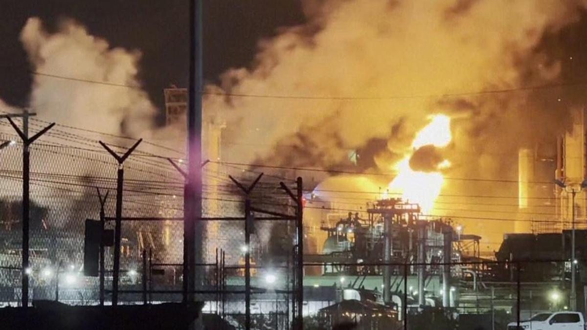 ABD'de rafineride dev patlama