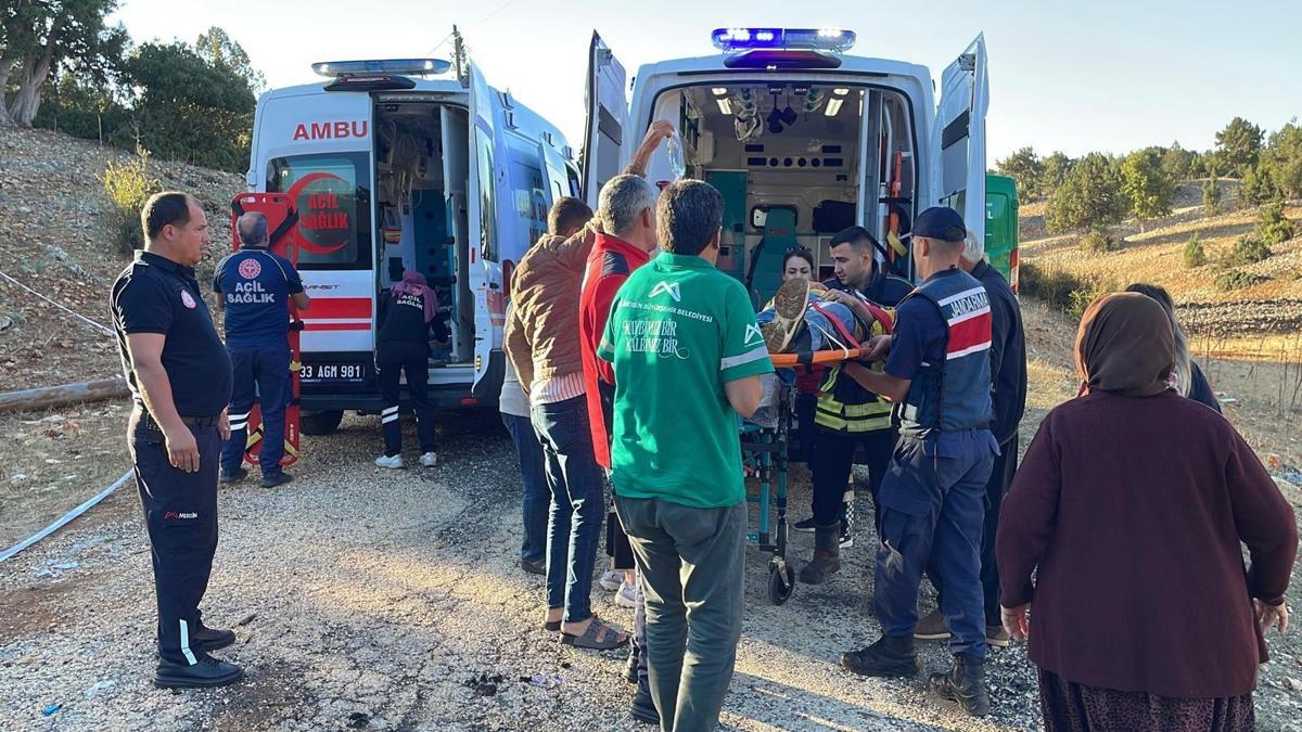 SON DAKİKA... Mersin'de feci kaza: 5 kişi can verdi, çok sayıda yaralı var