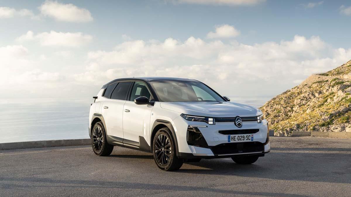 Tamamen yenilenen C5 Aircross kasımda geliyor