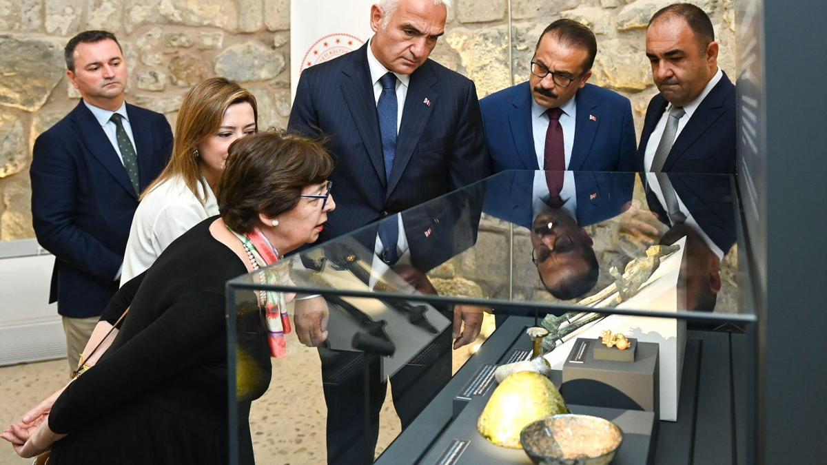 Bakan Ersoy net mesaj verdi! İsviçreden Türkiyeye …