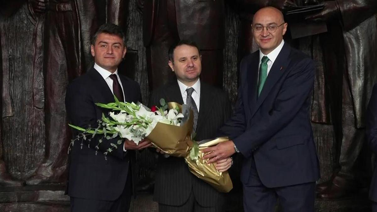 İstanbul Adliyesinde uğurlama töreni