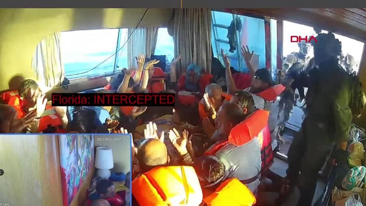 Gazze filosu aktivistleri: Terörist muamelesi gördük