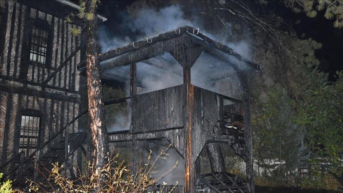 Samsun'da Atatürk'ün kaldığı tarihi konak yangında zarar gördü