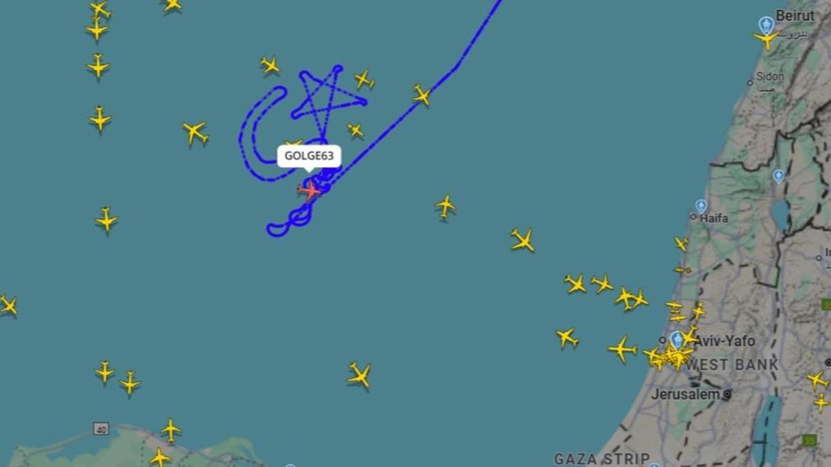 AKINCI'dan Gazze'ye Ay Yıldızlı' mesaj! Gökyüzünde dev bir Türk bayrağı çizdi