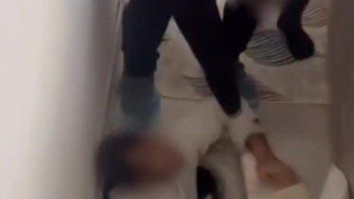 11 yıldır aranan firari, evindeki özel bölmede yakalandı