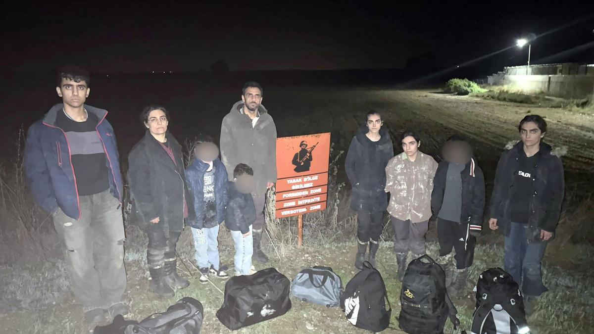 Edirnede 16 kaçak göçmen yakalandı