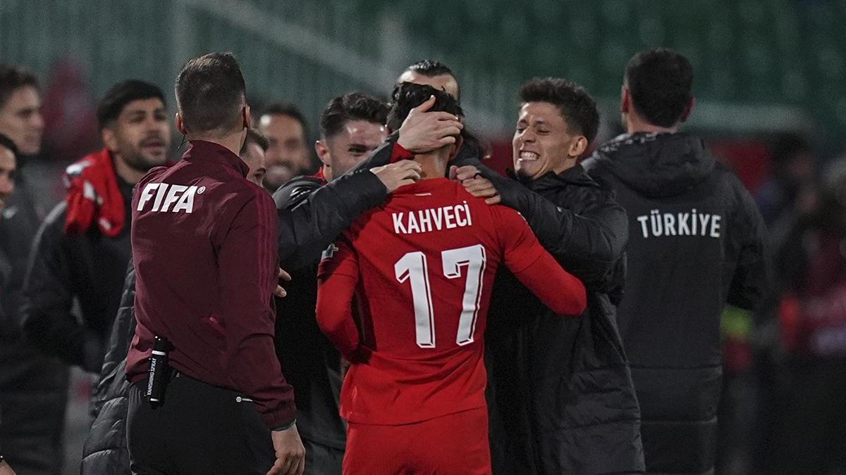 TFF açıkladı! İrfan Can Kahveci kadrodan çıkarıldı…