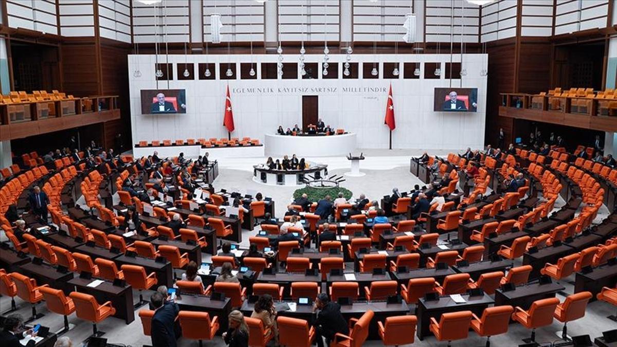 Yeni trafik cezaları düzenlemesi Meclis'te görüşül…