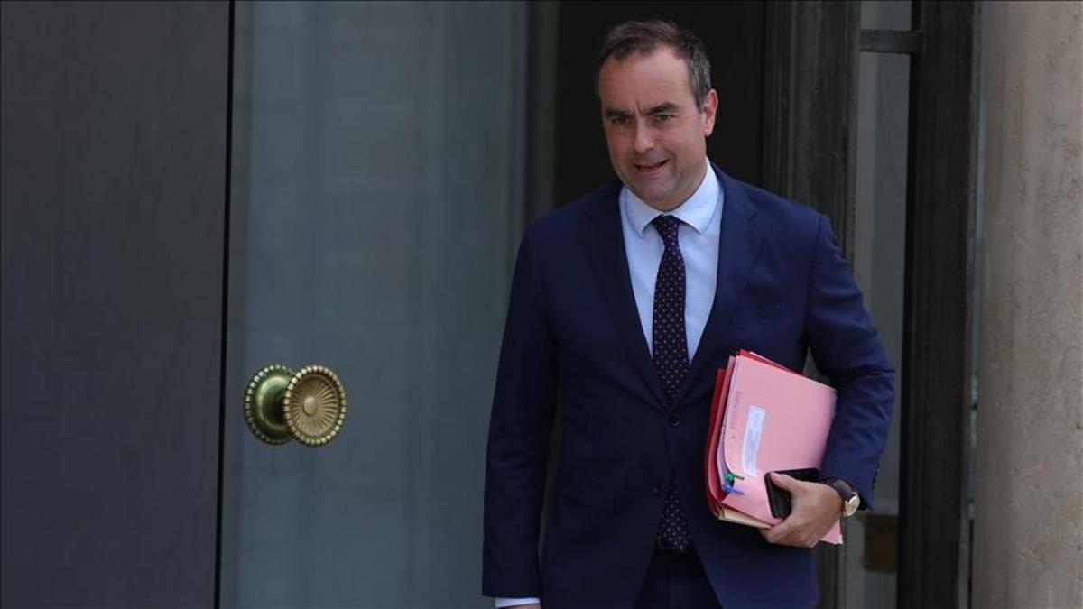 Fransa'da Lecornu yeni hükümeti kurdu