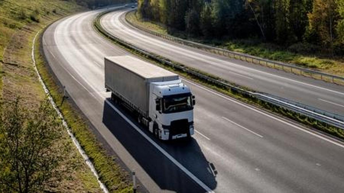 Azerbaycan, Rusya ve İran'dan üçlü mutabakat: Kuzey-Güney koridorunda ulaşım artacak