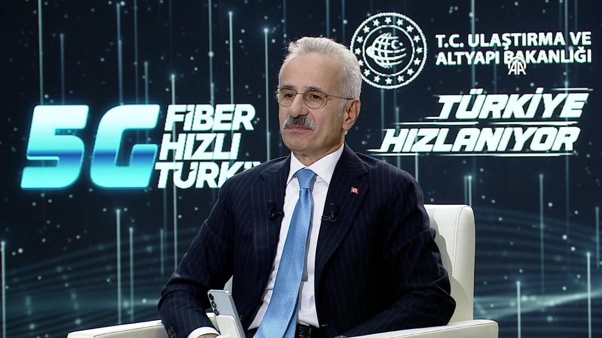 Bakan Uraloğlu: 5G'de ilk sinyalleri Nisan 2026'da alacağız