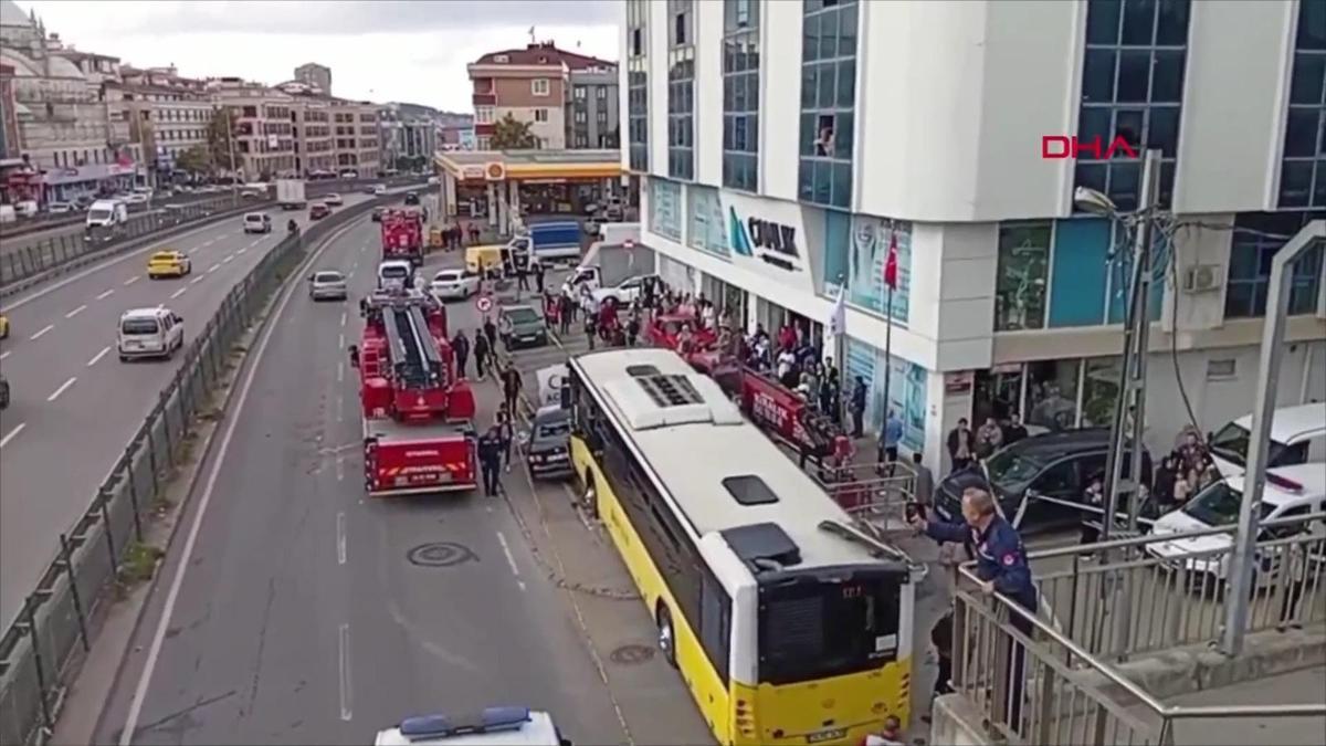 SON DAKİKA | İETT otobüsü durağa daldı: Yaralılar var