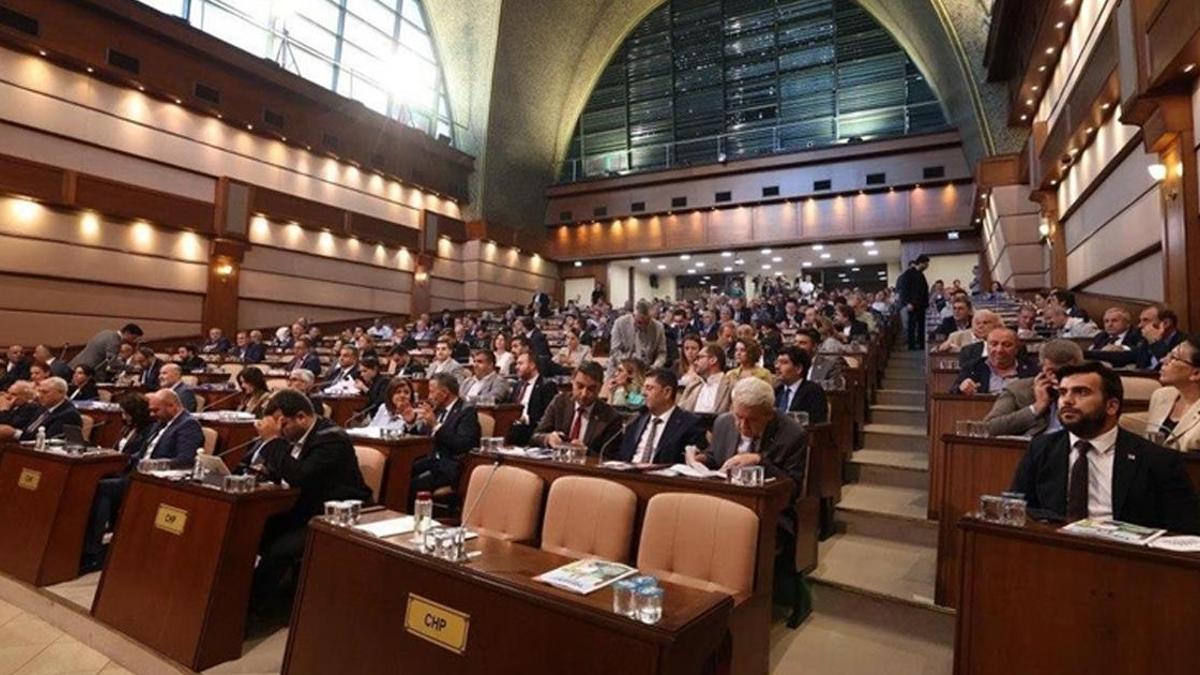 İBB Meclisinde toplu ulaşım denetim ve yönetim tartışması