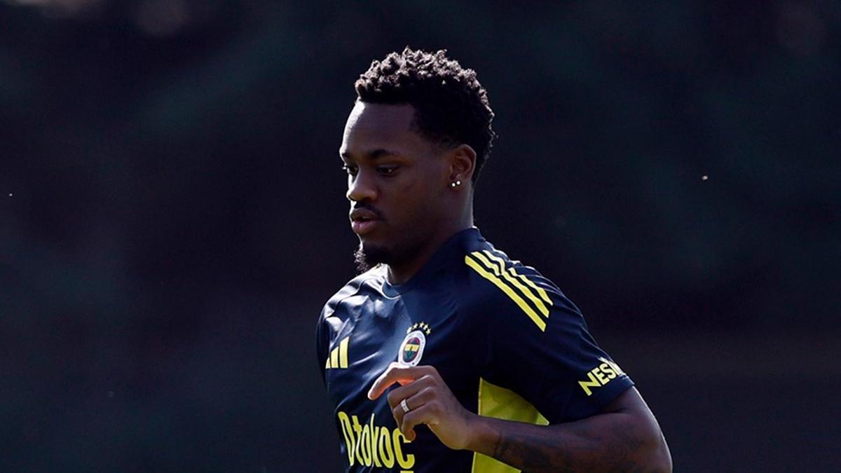 Fenerbahçe’de Jhon Duran’dan iyi haber