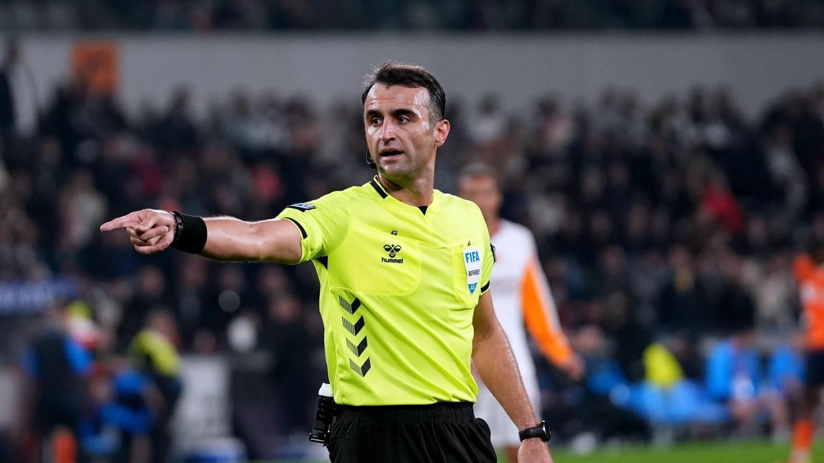 Başakşehir, Galatasaray maçının hakemlerine tepki gösterdi