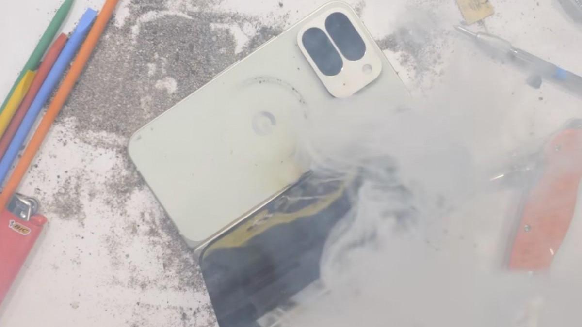 Anten çizgilerinde kırılma ve patlayan pil