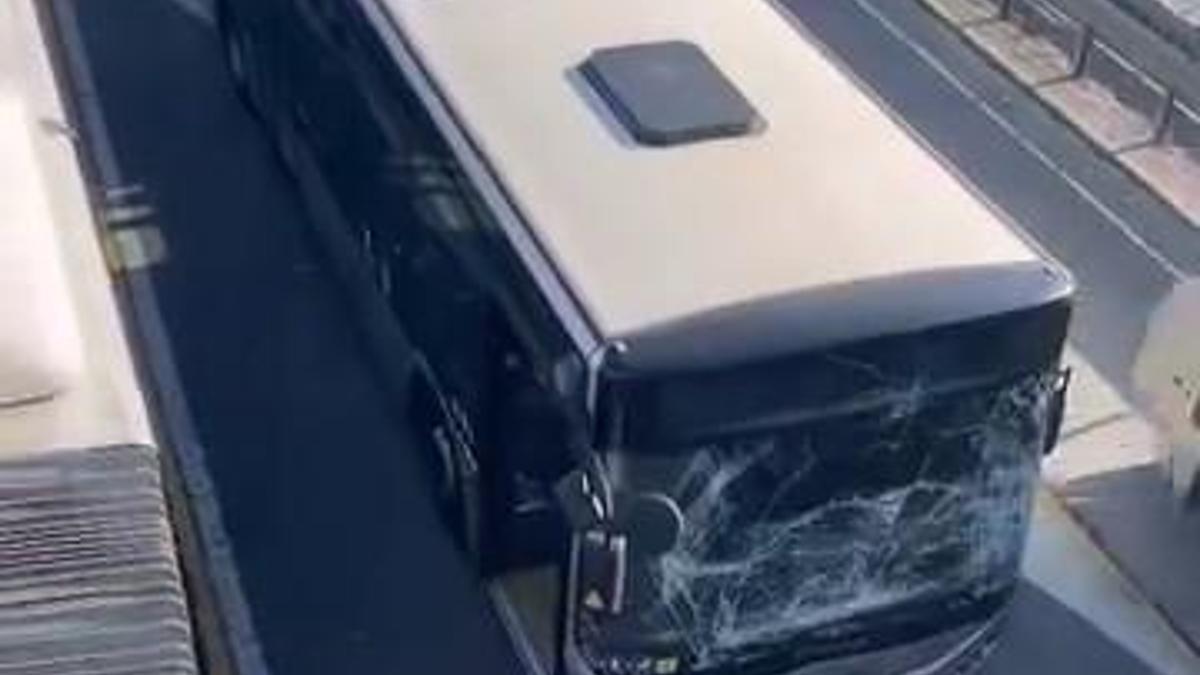 İstanbul- Sefaköy'de metrobüs kazası -1