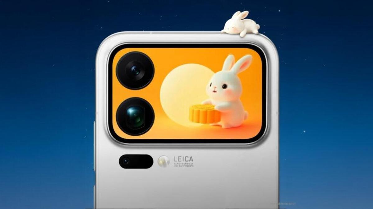 Xiaomi 18 ile arka ekran daha akıllı