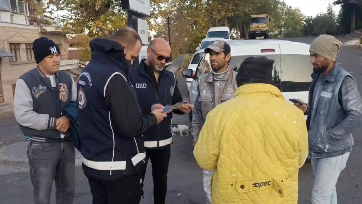 783 düzensiz göçmen ile 169 organizatör yakalandı