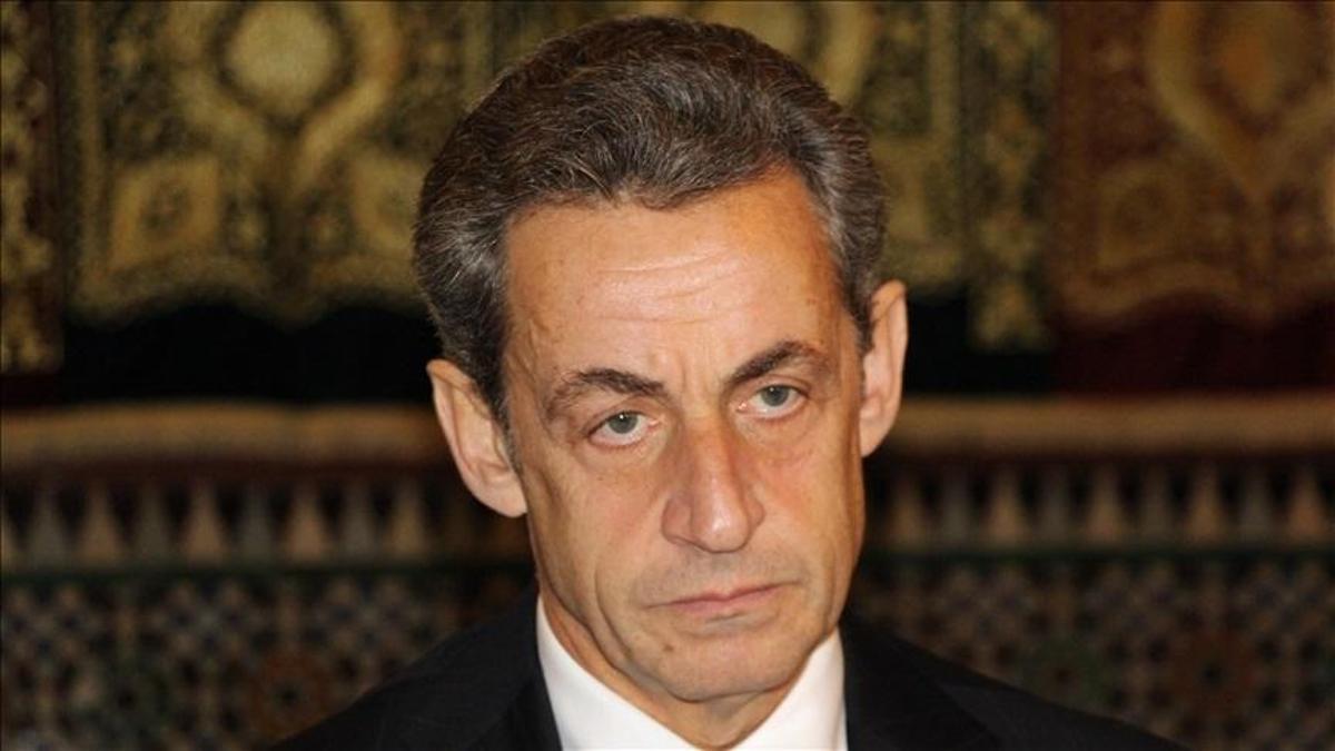 Mahkumlar Sarkozy'yi uyutmuyor! Kaddafi'nin intikamını alacağız