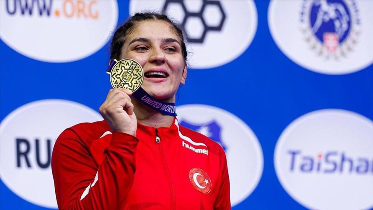 Milli güreşçi Nesrin Baş, 3. kez dünya şampiyonu olarak tarihe geçti Milli güreşçi Nesrin Baş, 3. kez dünya şampiyonu olarak tarihe geçti