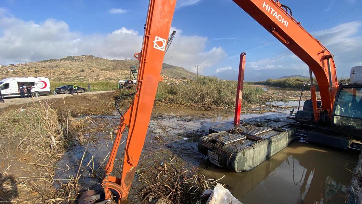 Foçada selde kaybolan kişinin cesedi bulundu (2)