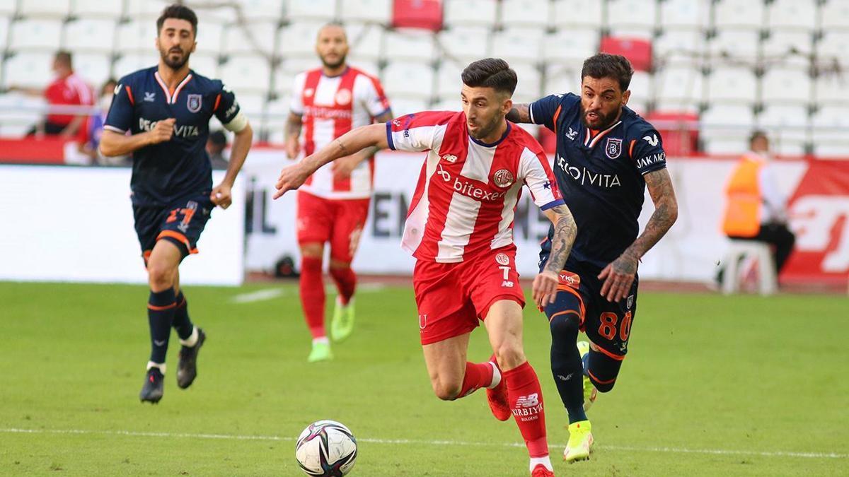 Antalyaspor Başakşehir Maçı Canlı & Şifresiz İzle! Maç Hangi Kanalda, Saat Kaçta? İşte Maç Kadrosu… Antalyaspor Başakşehir Maçı Canlı & Şifresiz İzle! Maç Hangi Kanalda, Saat Kaçta? İşte Maç Kadrosu…