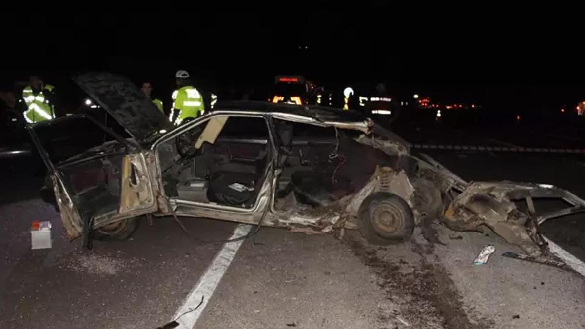 Çankırı'da iki otomobil çarpıştı: 1 ölü, 3 yaralı