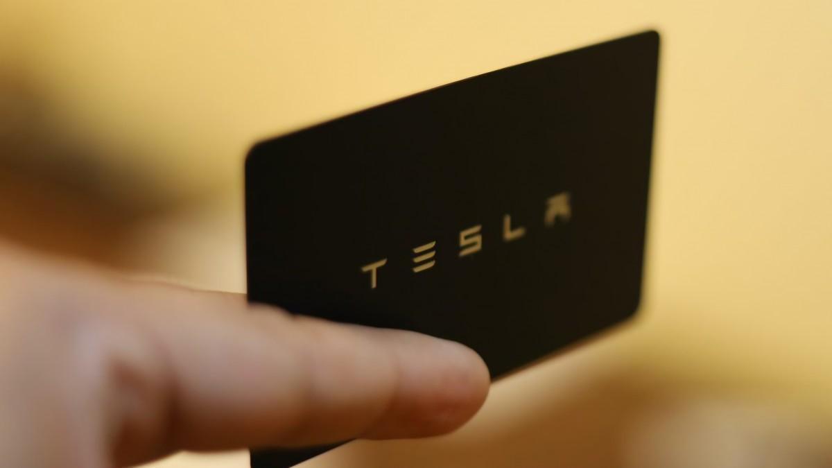 Akıllı telefon araba anahtarın yerini aldı