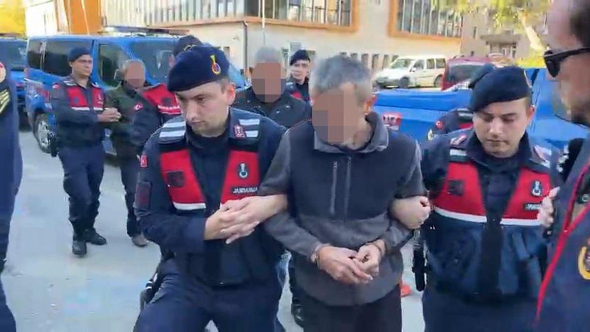 13 yıl önce işlenen 'bakkal cinayetinde' 3 gözaltı