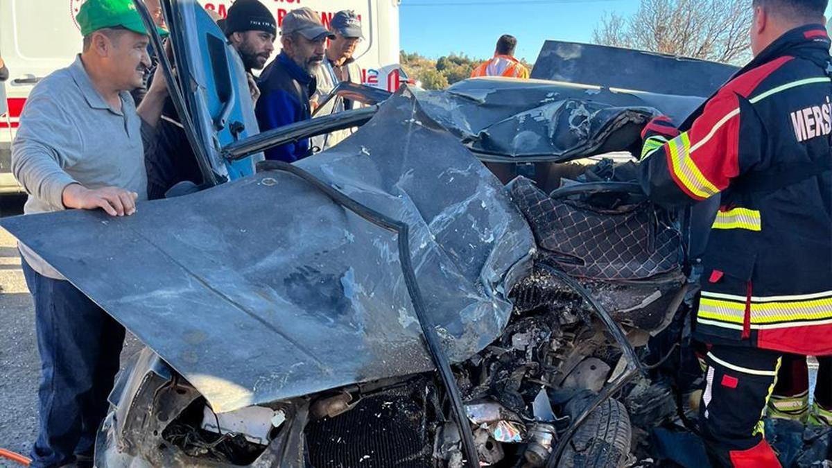 Mersin'de feci kaza: 3 ölü, 12 yaralı