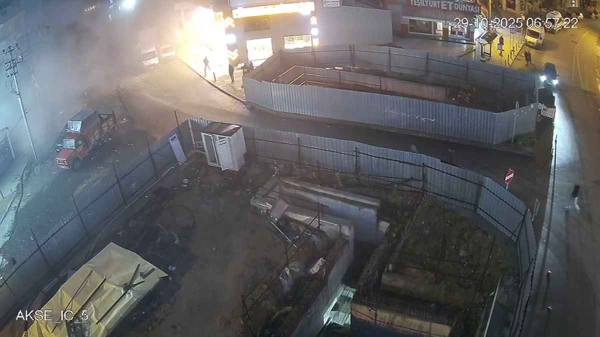 Gebze'de facia böyle geldi! İşte 7 katlı binanın ç…