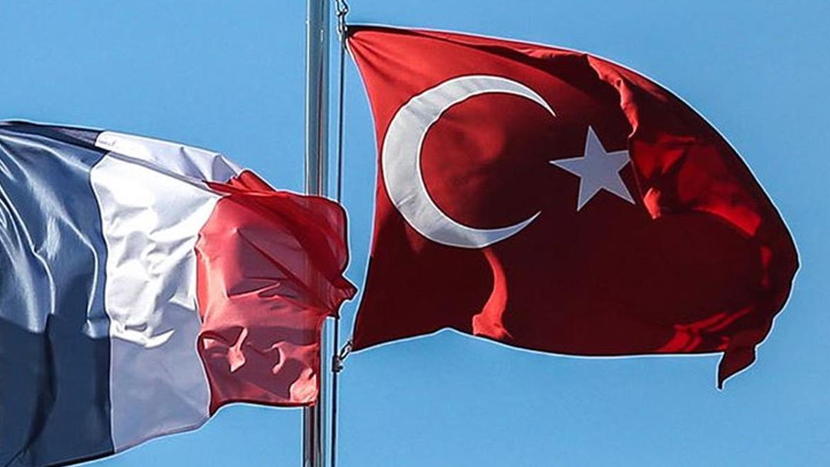 Fransa ve Avusturya'da Cumhuriyet'in 102. yılı kutlandı