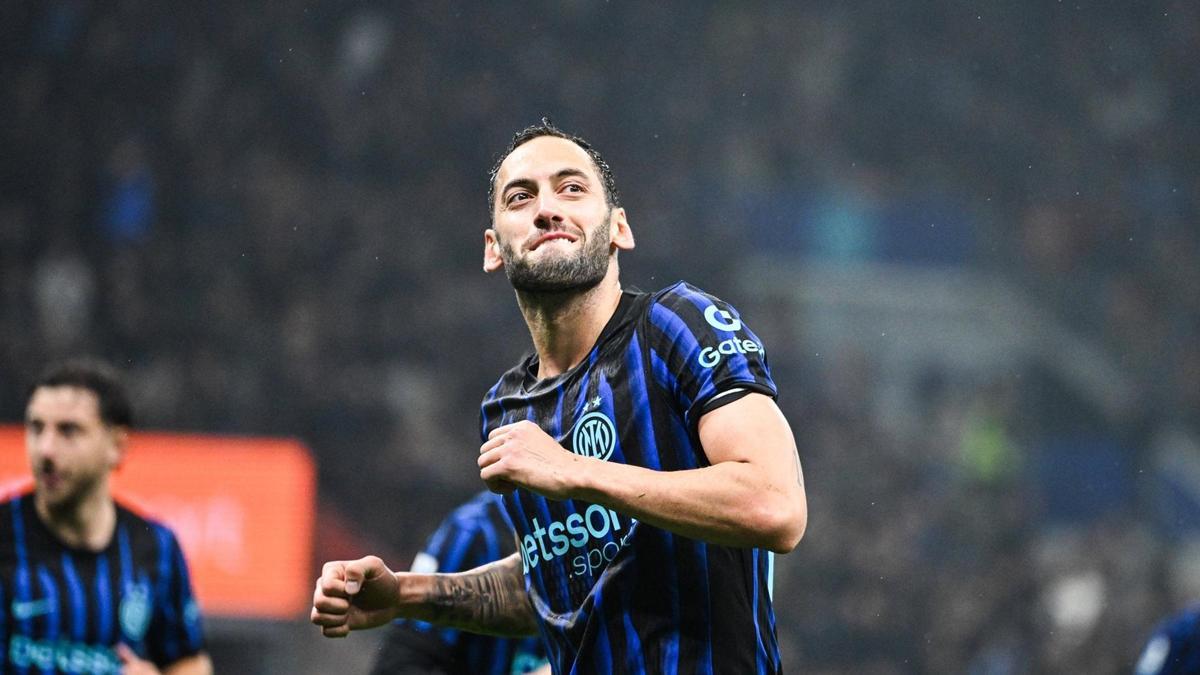 ÖZET | Hakan Çalhanoğlu duble yaptı, Inter, Fiorentina’yı mağlup etti