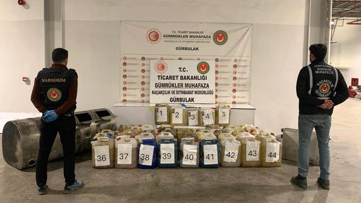 Gürbulak Gümrük Kapısı'nda 721 kilo sıvı metamfetamin ele geçirildi