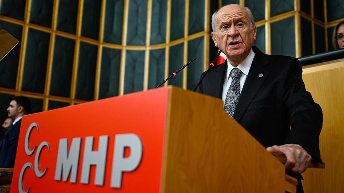 SON DAKİKA | MHP lideri Devlet Bahçeli partisinin grup toplantısında önemli açıklamalarda bulunuyor