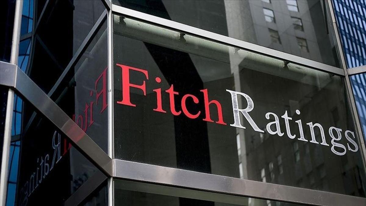 Fitch’ten Türkiye’ye övgü! Döviz rezervlerindeki artış not artışında belirleyici oldu