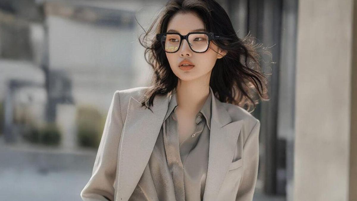 Teleprompter özellikli AI gözlük