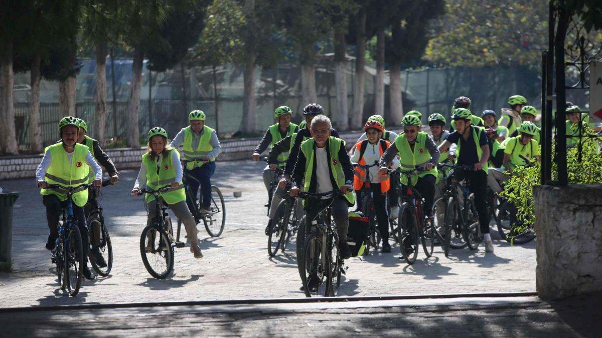 Bu lisedeki herkes okula bisikletle gidiyor