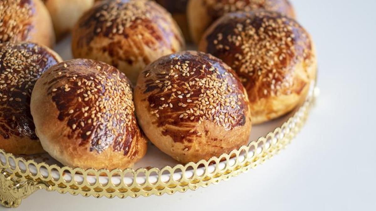 Kıyır kıyır pastane poğaçası tarifi! Bir yiyen bir daha isteyecek! Pastane poğaçası nasıl yapılır, malzemeleri neler?