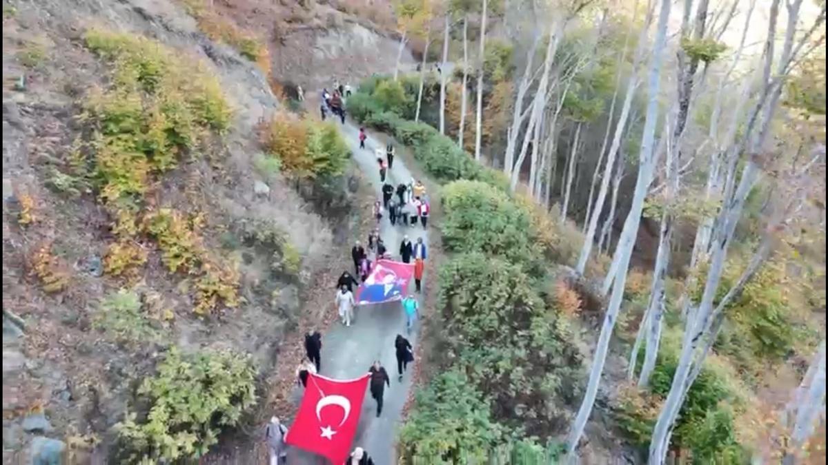 Atatürk, Dumanlı Yaylasında doğaseverlerin yürüyüşüyle anıldı