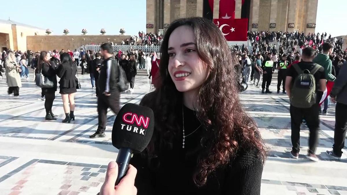 Türkiyenin dört bir yanından Anıtkabire ziyaretçi akını