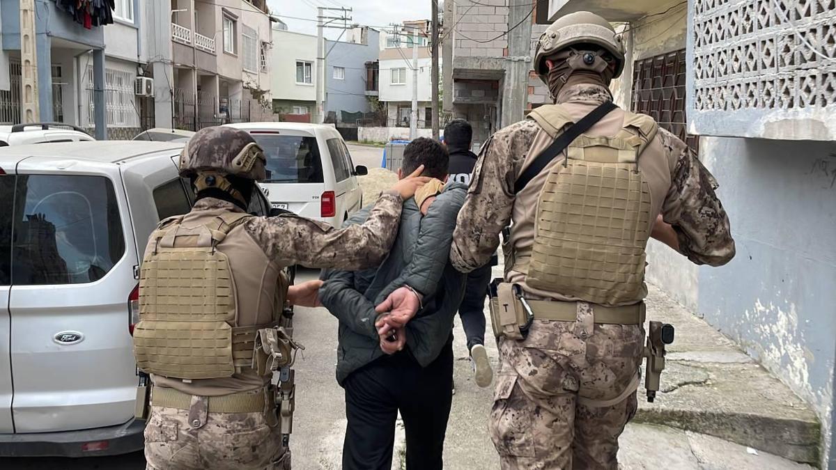 SON DAKİKA... Bakan Yerlikaya detayları paylaştı! 22 ilde 'Orkinos' operasyonu: 138 gözaltı