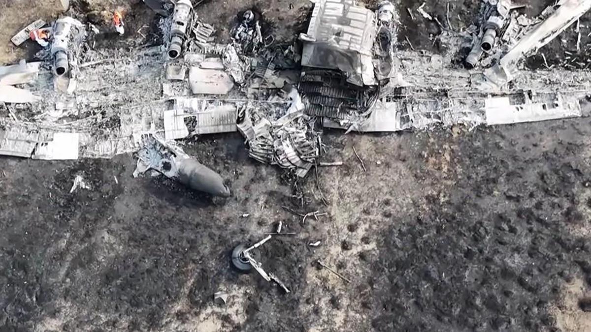 MSB'den C-130 askeri kargo uçağı açıklaması: Enkazda incelemeler devam ediyor