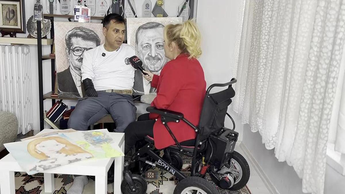 Olmayan kollarıyla hayata tutundu: Ağzıyla birbirinden güzel resimler çiziyor