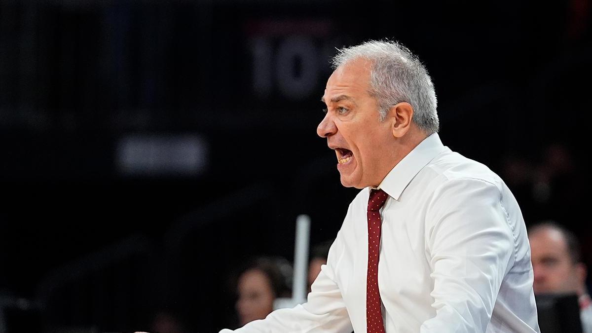 Galatasaray, Ekrem Memnun'la yollarını ayırdı