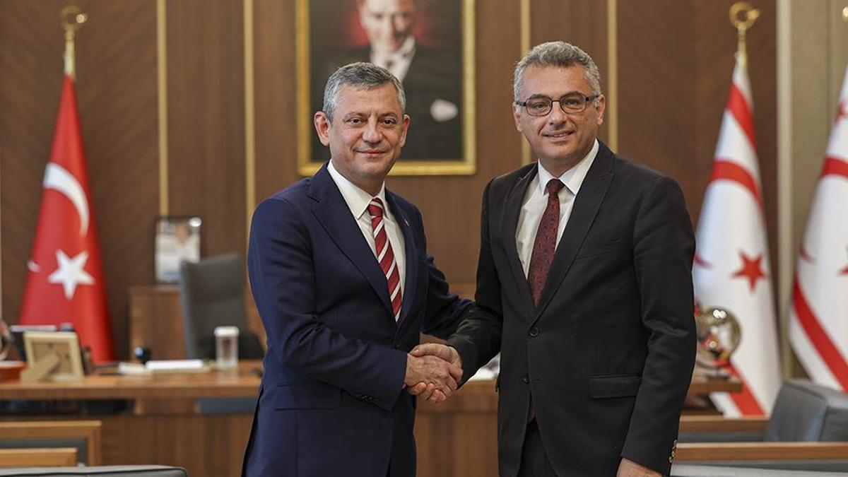CHP Genel Başkanı Özel, KKTC Cumhurbaşkanı Erhürman'ı ziyaret etti
