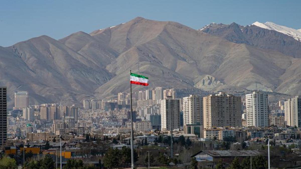 Kuraklıkla boğuşan İran, bulut tohumlama uygulamasına başladı