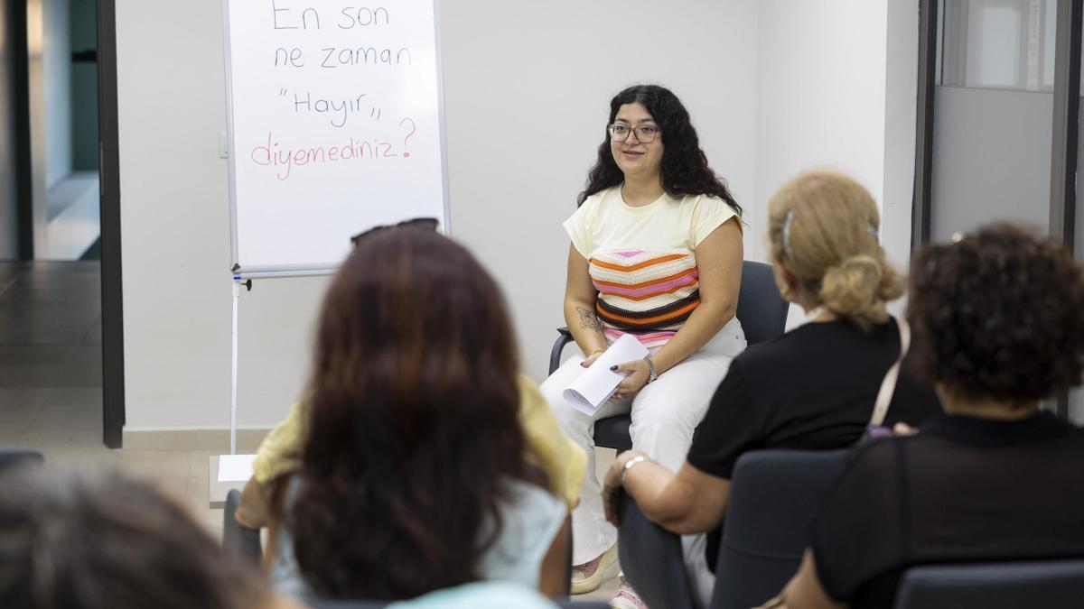 Mersinde kadınlara özgüven atölyesi